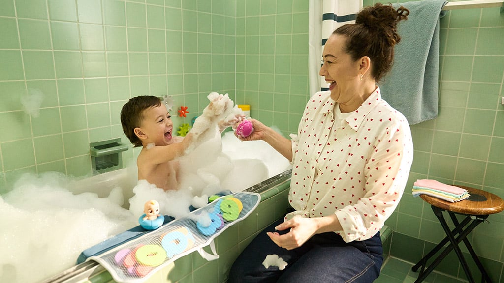 Nová reklamní kampaň ukazuje, jak může CoComelon snížit stres rodičů