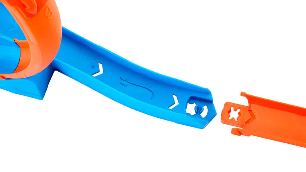 Hot Wheels představuje nové dráhy Speedy-Snap pro malé závodníky