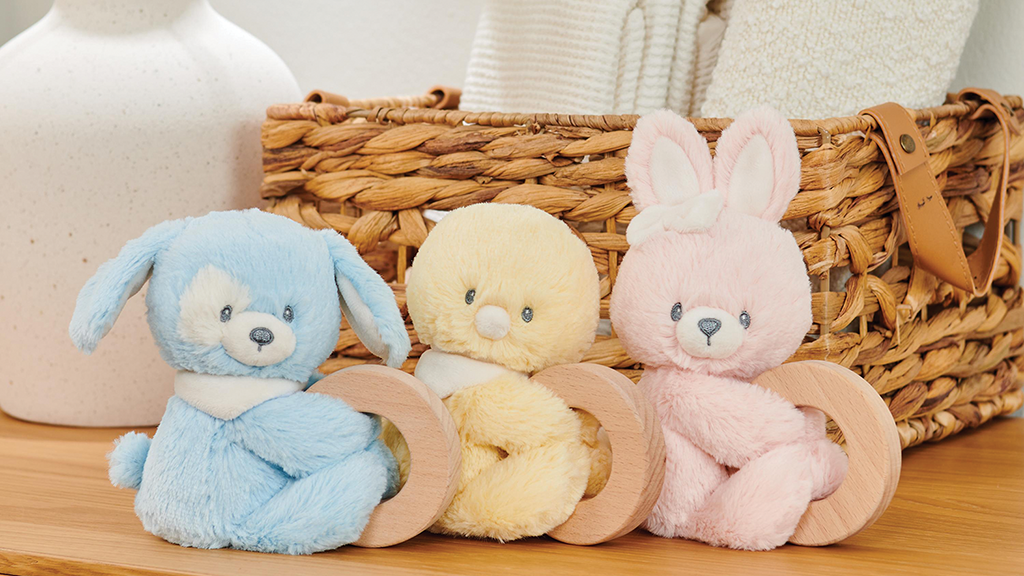 Baby GUND Udržitelně jemné plyšové chrastítko kroužky