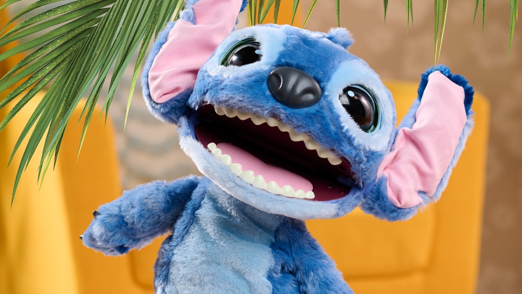 Nová interaktivní plyšová hračka Stitch od Just Play slibuje mimozemské dobrodružství