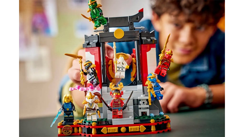 Oslavte 15 let LEGO Ninjago s novými herními sadami, akcemi a mnoha dalšími