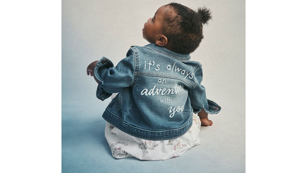 Nové Disney oblečení pro miminka od OshKosh B’Gosh je sladší než med.