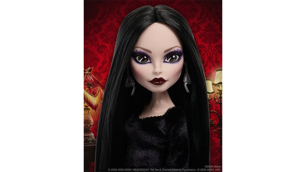 Tato Mattel Monster High Morticia Addams panenka je okouzlující a temná