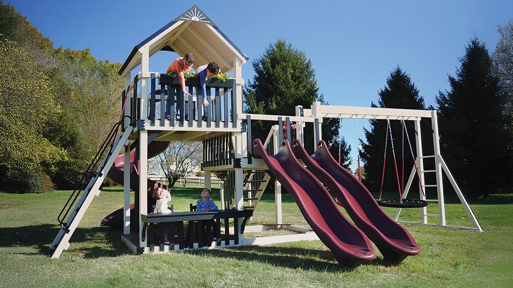 Skákej do jara s novými zahradními a venkovními herními sety od King Swings!