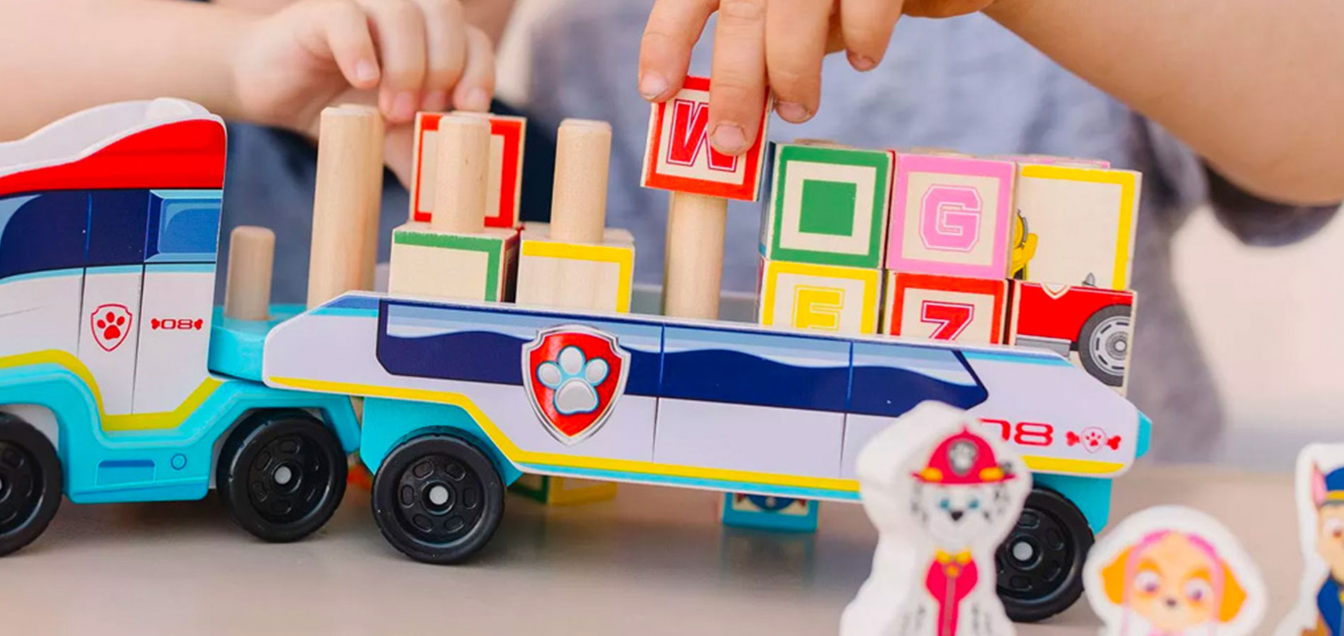 Tlapková patrola ABC stavebnicový tahač od Melissa & Doug