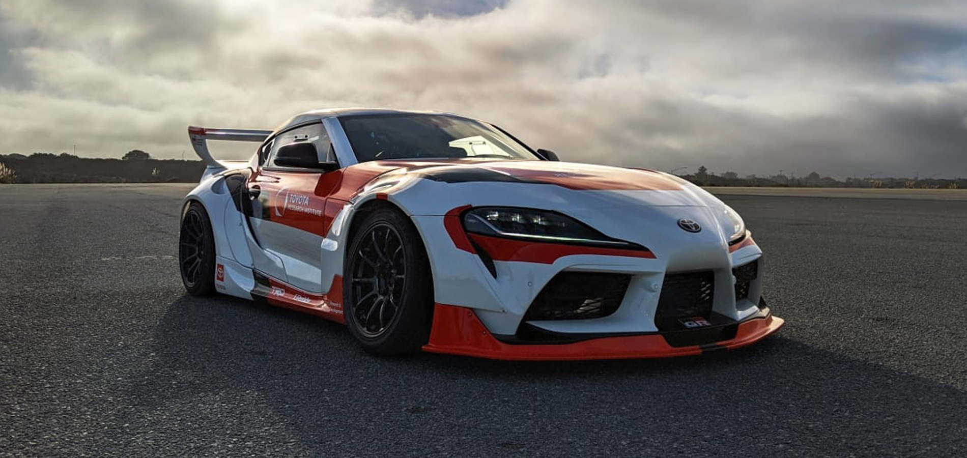 Skutečně zvláštní Toyota Supra může skončit na poličce sběratelů Hot Wheels