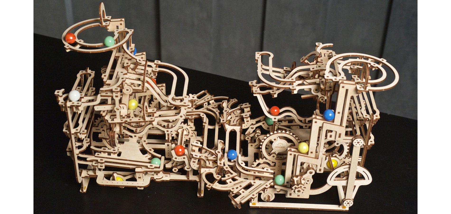 Ozubená kola dál běží u ukrajinského výrobce puzzle Ugears