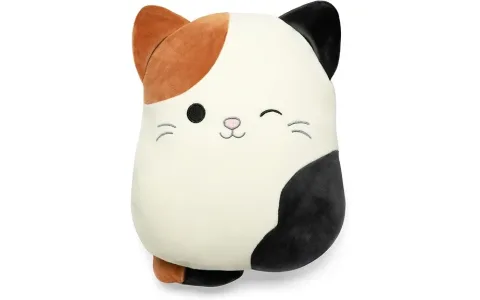 Děti budou milovat, když se mohou přitulit k ohřívací podušce Squishmallows.