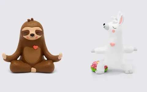 Hry poskytující emoční podporu, když Elmo není poblíž.
