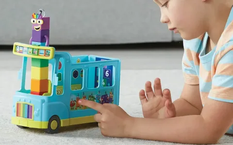 Prezentace hry: Numberblocks - Duhový Počítací Autobus
