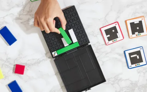 Prezentace hry: Spin Master Rubik Gridlock
