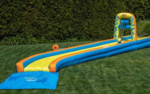 Nový Wham-O Slip ‘N Slide Air je klasikou léta