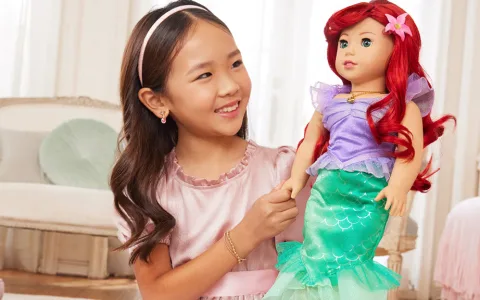 Představení hry: Panenka princezna Ariel od Mattel American Girl