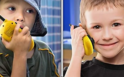 Představení hry: eKids Pokémon Walkie Talkie