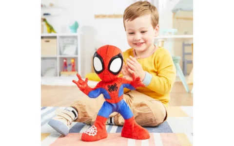Nauč se superhrdinské pohyby toto léto s Tančícím a lezoucím Spidermanem!