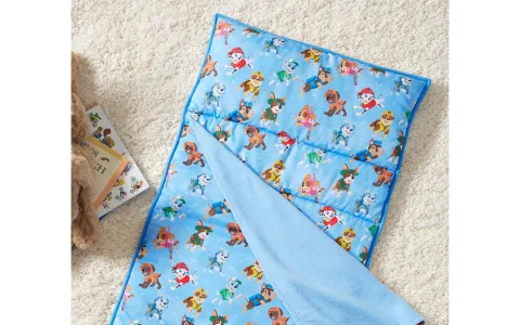 Dobře se vyspi na matracích Pottery Barn Kids PAW Patrol a Hello Kitty!