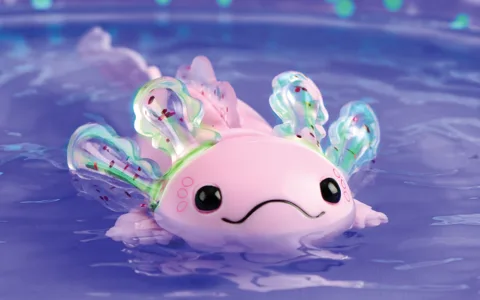 WowWee Fingerlings interaktivní baby axolotl s nafukovacím bazénem