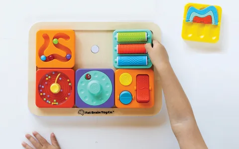 Fat Brain Toys: Modulární hrací deska