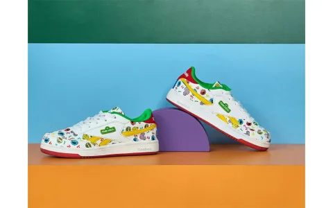 Móda baví s kolekcí Reebok a Sezamová ulice!