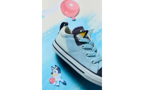 Žijte ve stylu Heeler s kolekcí Converse Bluey