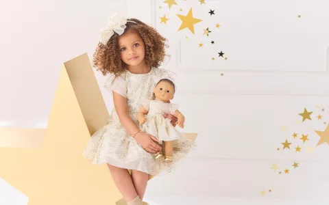 Janie and Jack se spojili s American Girl pro zářivou sváteční kolekci