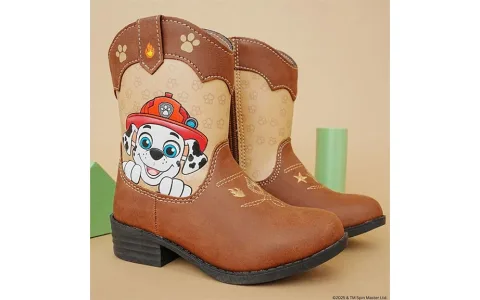 Nové boty Tlapkové patroly a Bluey od Ground Up jsou jen na dosah tlapky