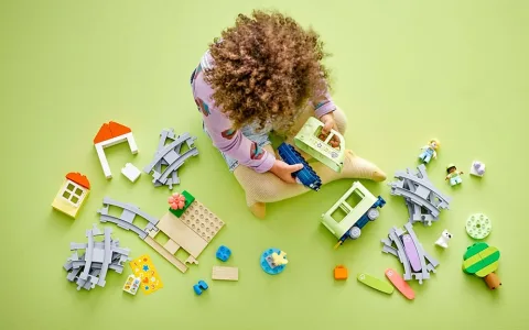 LEGO DUPLO Interaktivní dobrodružný vlak