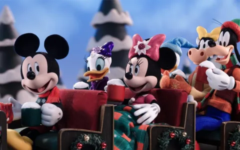 Tyto speciální sváteční vydání Disney Jr. jsou plné vánoční atmosféry.