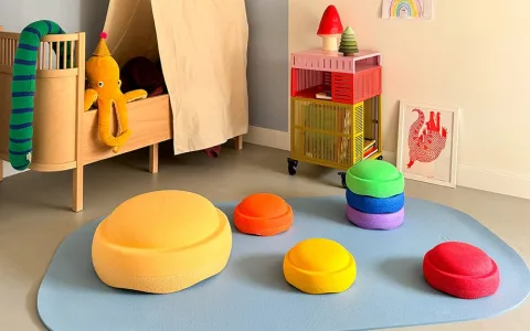 Stapelstein uvádí na trh nové hrací podložky pro zábavu na podlaze