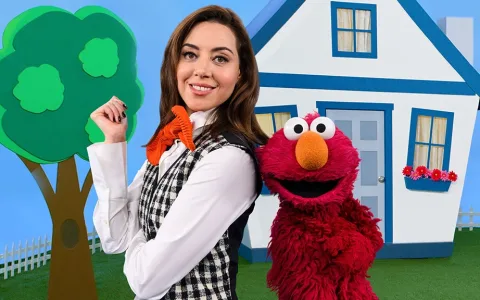 Bavte se s Aubrey Plazou a týmem Sesame Street v novém speciálním vydání