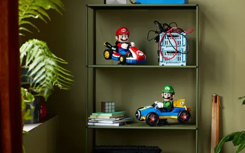 Na závodní dráhu s novým LEGO Super Mario: Mario Kart Luigi setem!