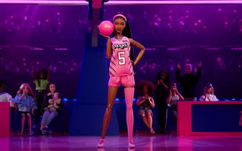 WNBA hvězda Angel Reese se připojuje k Barbie snovému týmu