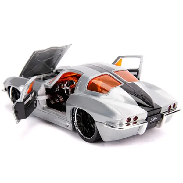 1963 Chevy Sting Ray kovový model auta 1/24 - Simba Toys obrázek 4