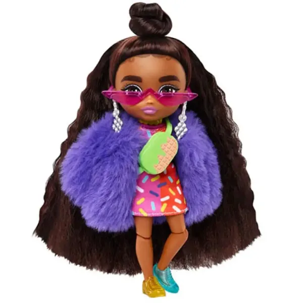 Barbie Extravagantní mini panenka ve dvoubarevných botách - Mattel obrázek 2