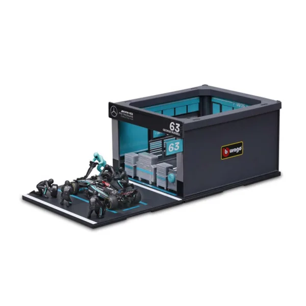 Bburago: F1 závodní auto 1/43 - MB AMG W15 E Performance boxová ulička obrázek 3