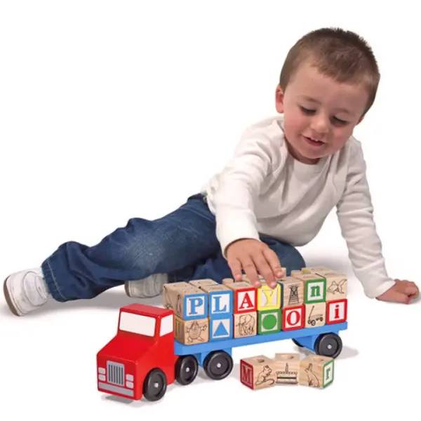 Dřevěný kamion na přepravu písmenek - Melissa & Doug obrázek 3
