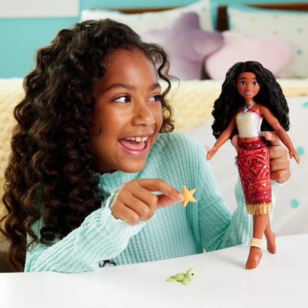 Disney Princezny: Moana 2 plavající panenka s doplňky – Mattel obrázek 2