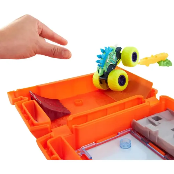 Hot Wheels Monster Trucks: Herní sada s benzínovou nádrží - Mattel obrázek 3