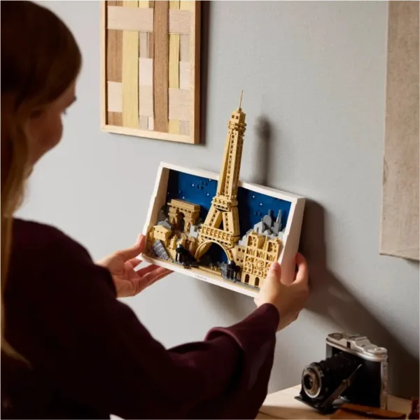 LEGO® Architecture: Paříž – město lásky (21064) obrázek 4