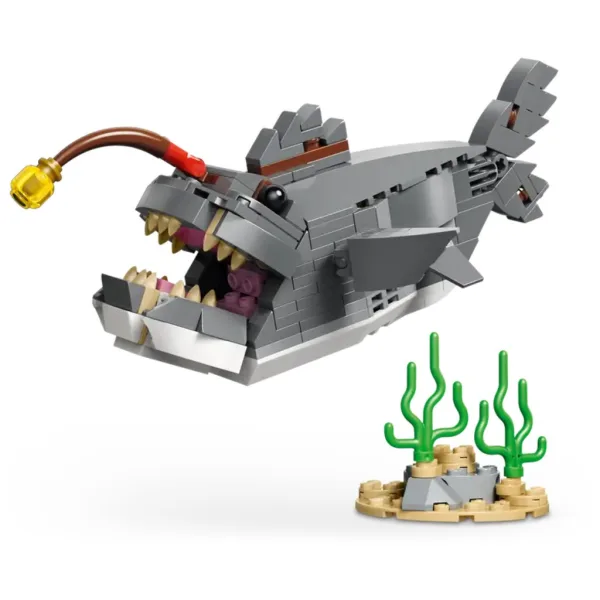 LEGO® Creator: Nebezpečný žralok s truhlou s pokladem (31381) obrázek 3