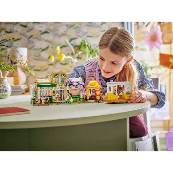 LEGO® Friends: Botanická kavárna a květinářství (42671) obrázek 7