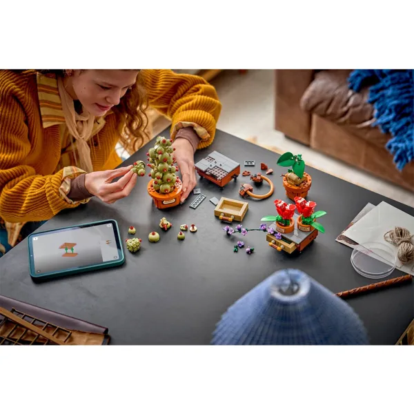 LEGO® Harry Potter™: Rostliny z hodiny bylinkářství v Bradavicích (76474) obrázek 4