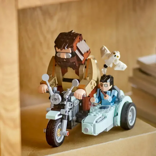 LEGO® Harry Potter: Hagrid™ a Harryho motocyklová dobrodružství (76443) obrázek 3