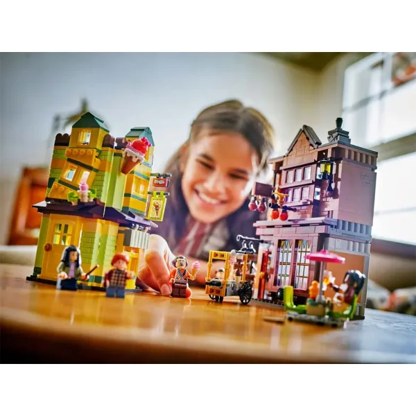 LEGO® Harry Potter: Pravý famfrpál™ sportovní obchod a Zmrzlinový salon (76452) obrázek 6