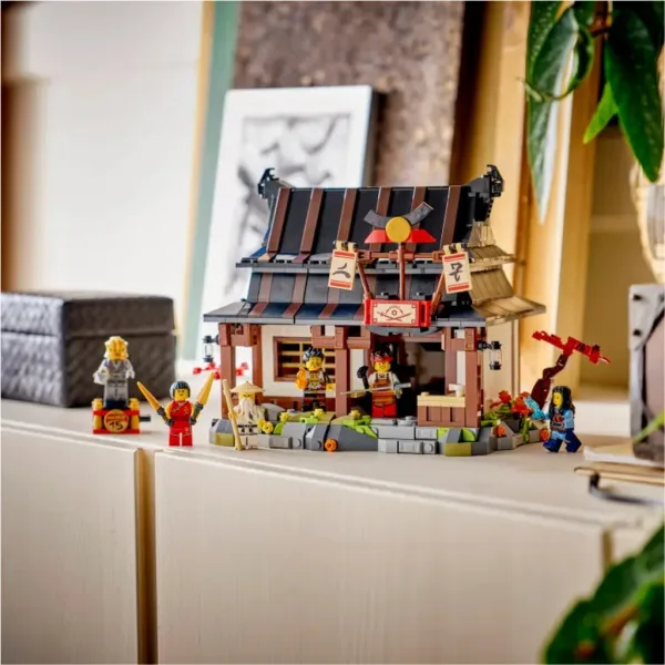 LEGO® Ninjago: Kovárna Čtyř zbraní, 15. výročí (71858) obrázek 5
