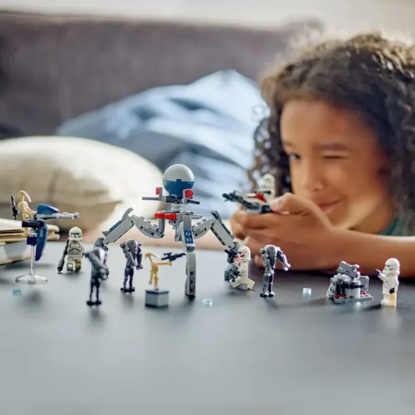 LEGO® Star Wars™: Bojový balíček klonových vojáků™ a bojových droidů™ (75372) obrázek 3