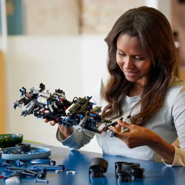 LEGO® Technic: 2022 Ford GT (42154) obrázek 7