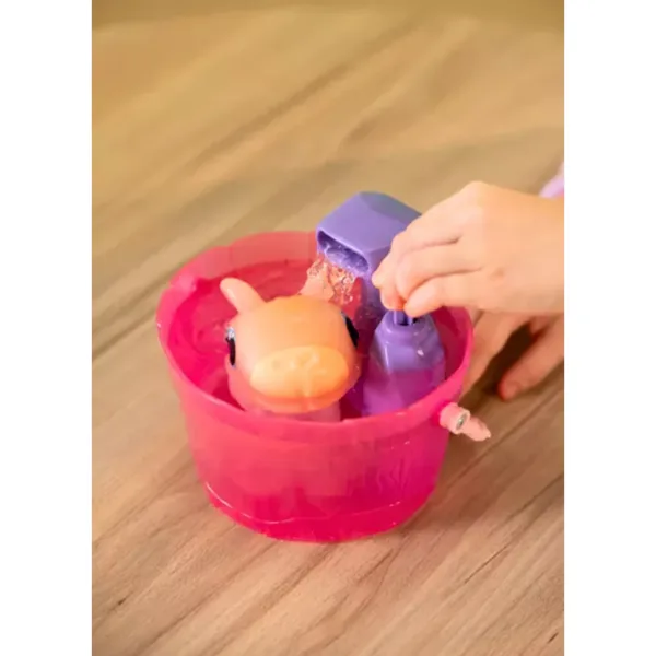 Let’s Glo Kapybara – Sada svítícího vodního kamaráda obrázek 3