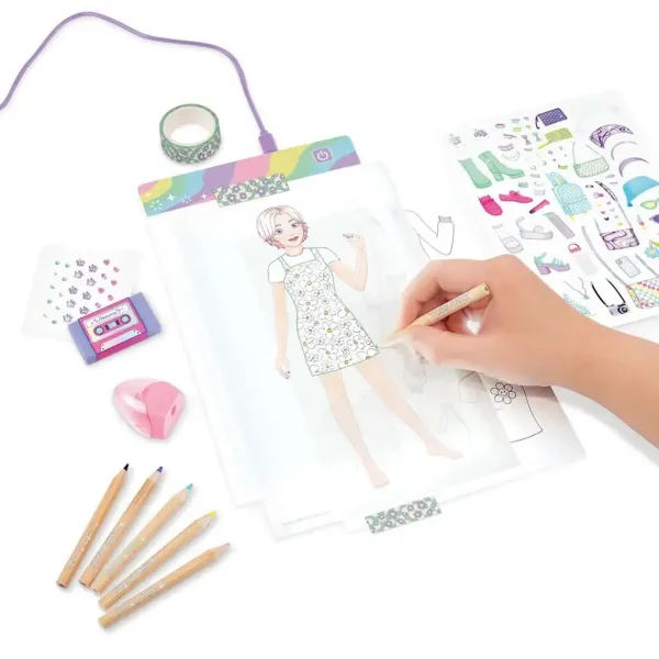Make It Real: Kreativní tabule pro návrháře módy s LED osvětlením a šablonami obrázek 3