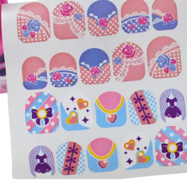Nail Art: Manikúrní sada s kufríkem, laky na nehty a doplňky obrázek 4